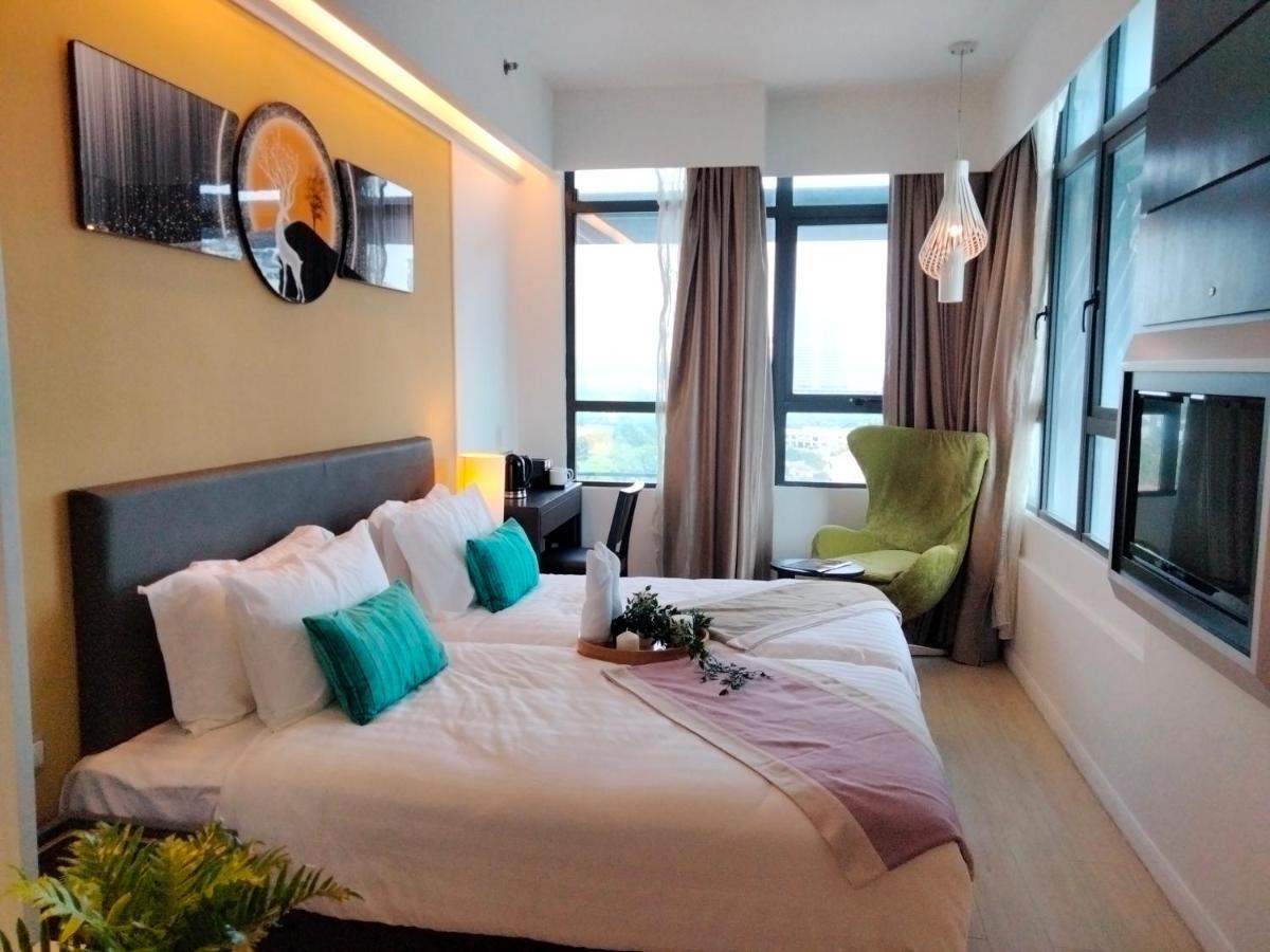 Centrestage Pj By Homebrickz Petaling Jaya Exterior photo